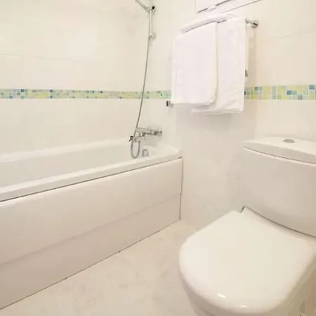 Vilă Esinti *